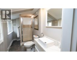 6221 Sunshine Coast Highway, Sechelt, BC V7Z0M1 Photo 19