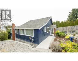 6221 Sunshine Coast Highway, Sechelt, BC V7Z0M1 Photo 35