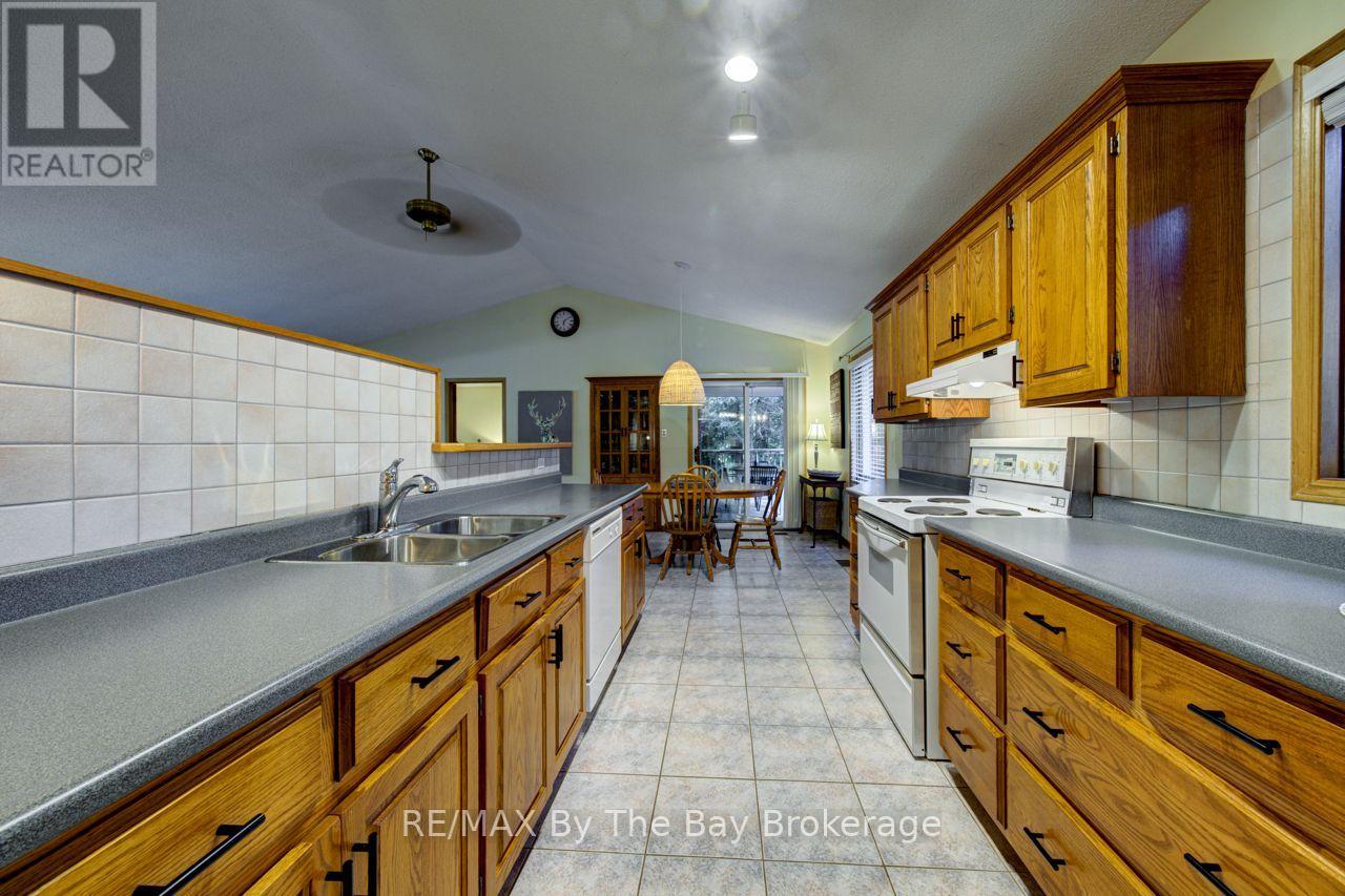 47 BIRCHWOOD TRAIL - 18