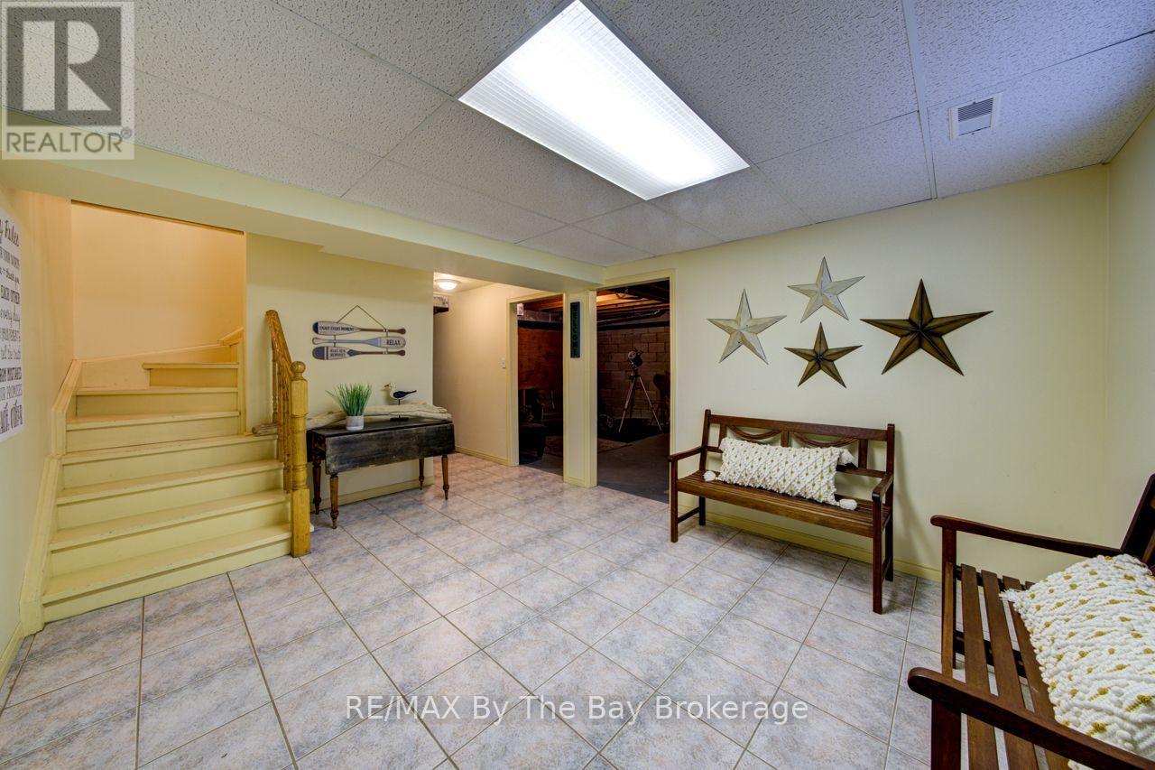47 BIRCHWOOD TRAIL - Image 32