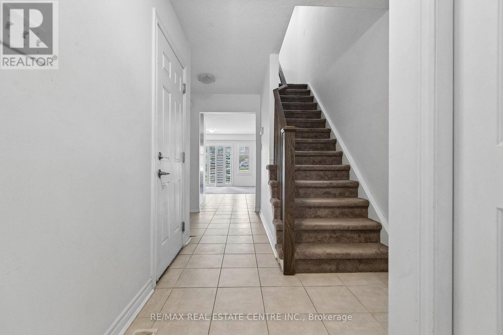 #30O 30 OLDFIELD DRIVE - 6