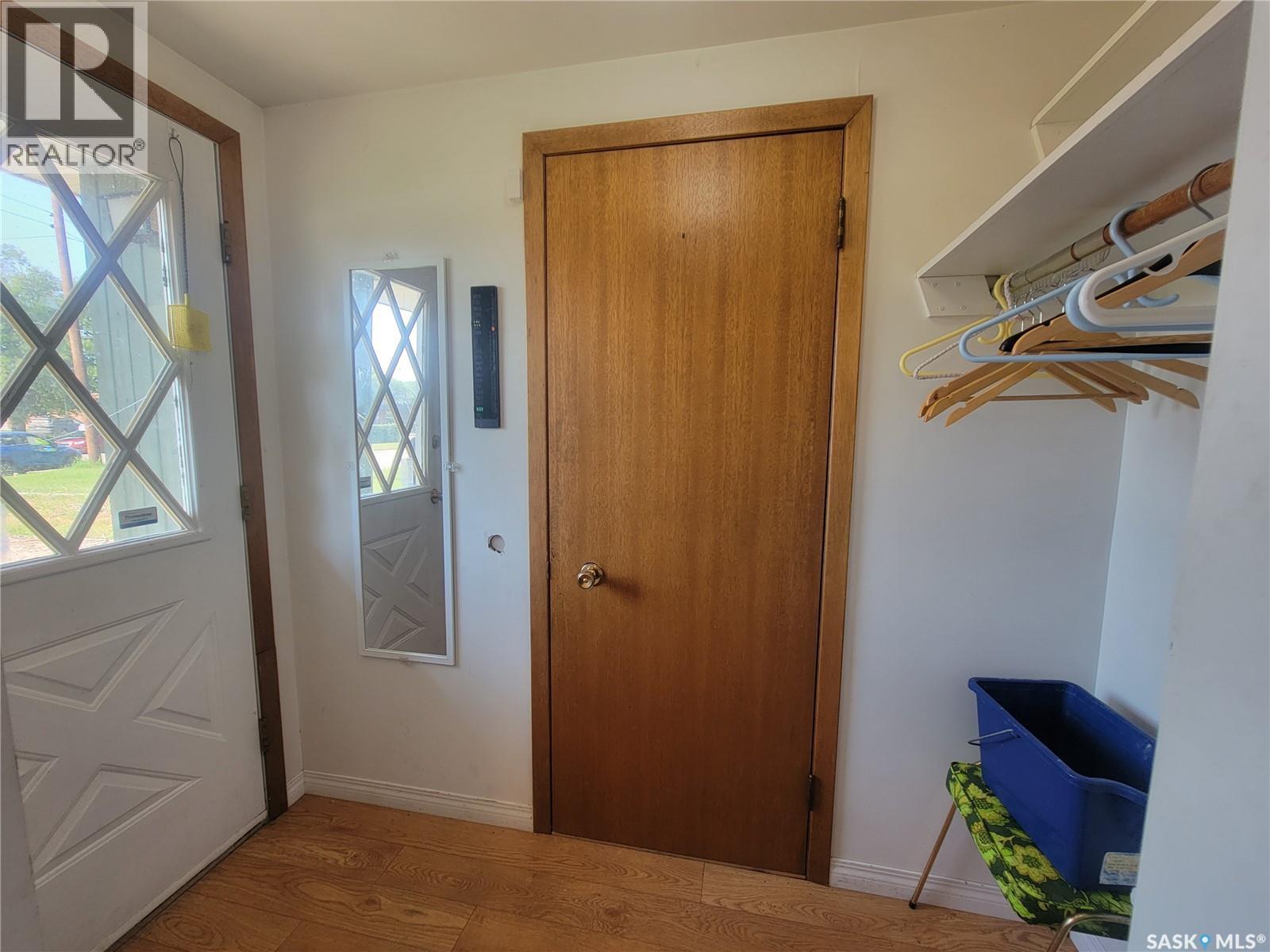 509 3rd STREET E - Image 25