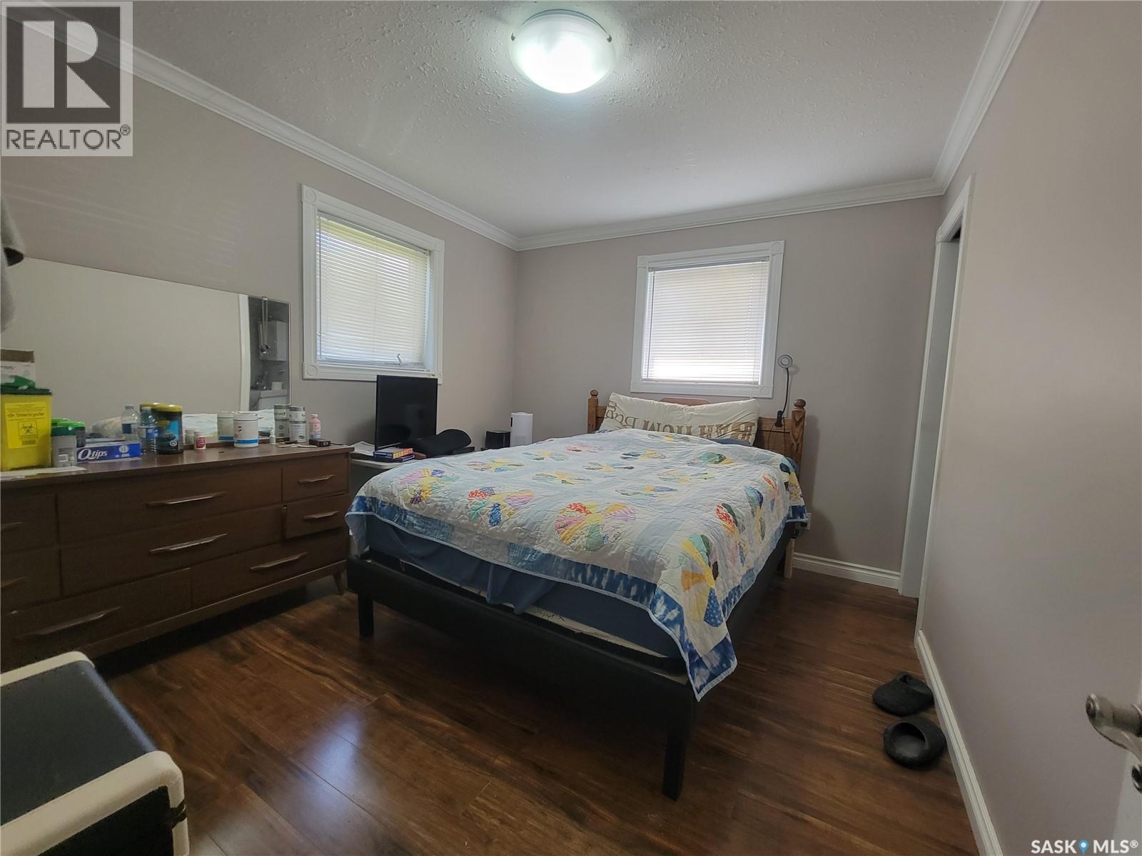 118 2nd STREET W - 11