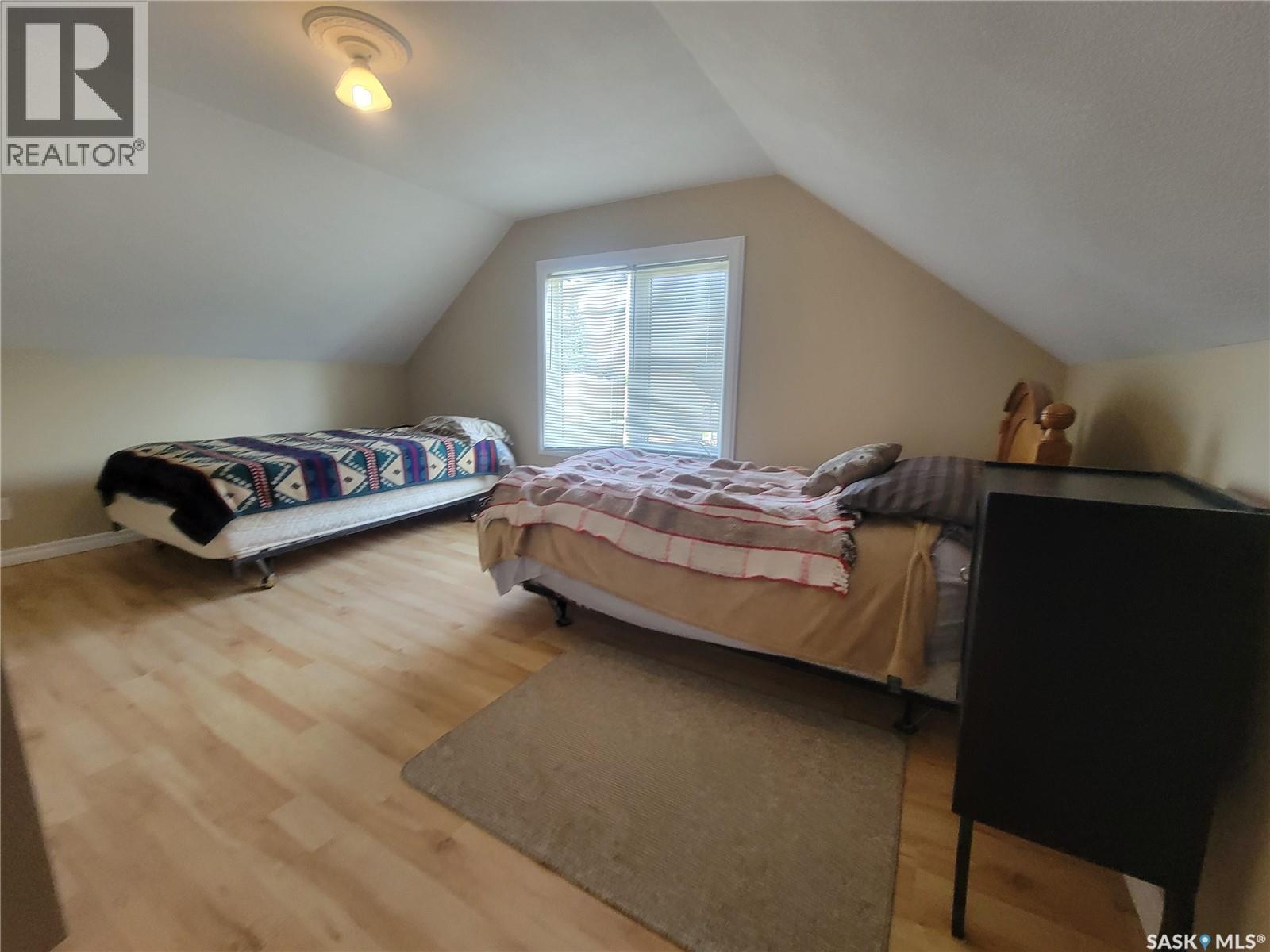 118 2nd STREET W - Image 16
