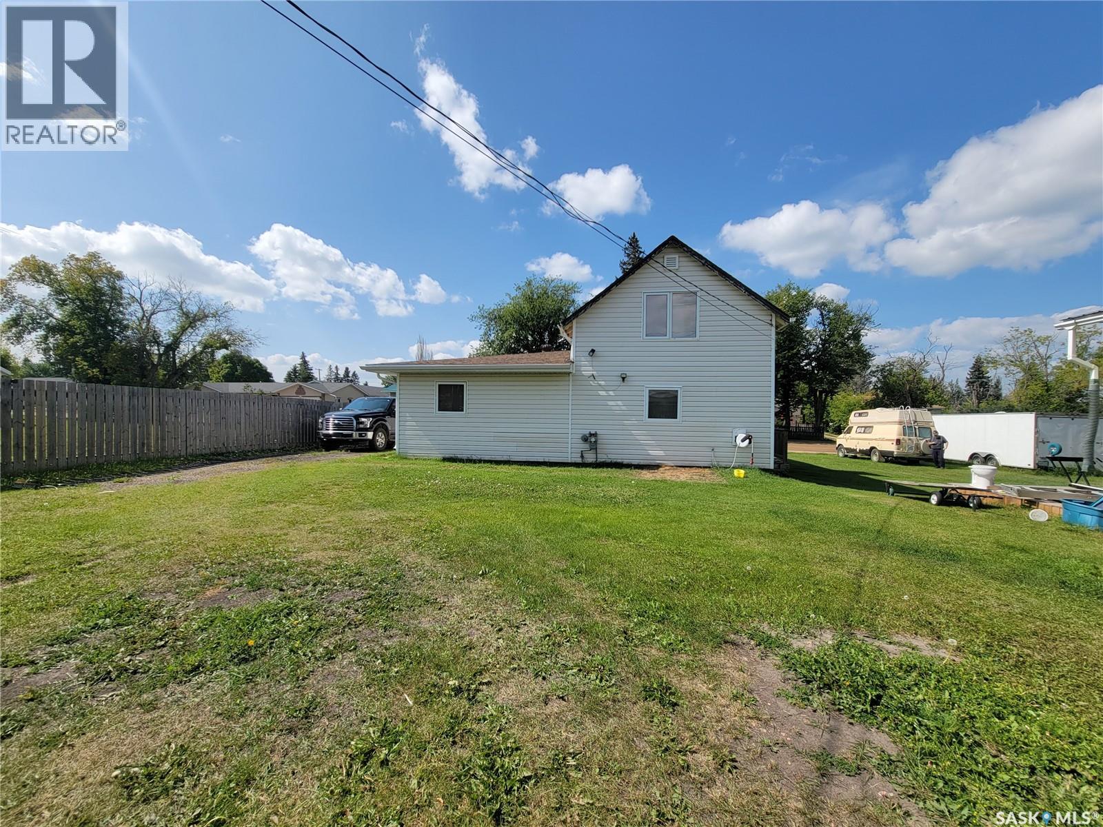118 2nd STREET W - 23