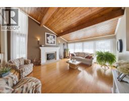 Dining room - 13056 Tamarack Avenue, Charlie Lake, BC V1J8G6 Photo 9