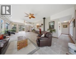 Living room - 13056 Tamarack Avenue, Charlie Lake, BC V1J8G6 Photo 13
