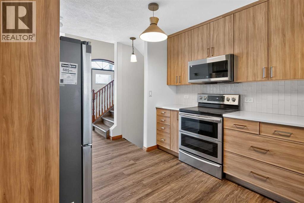 10407 102 Ave - Image 10
