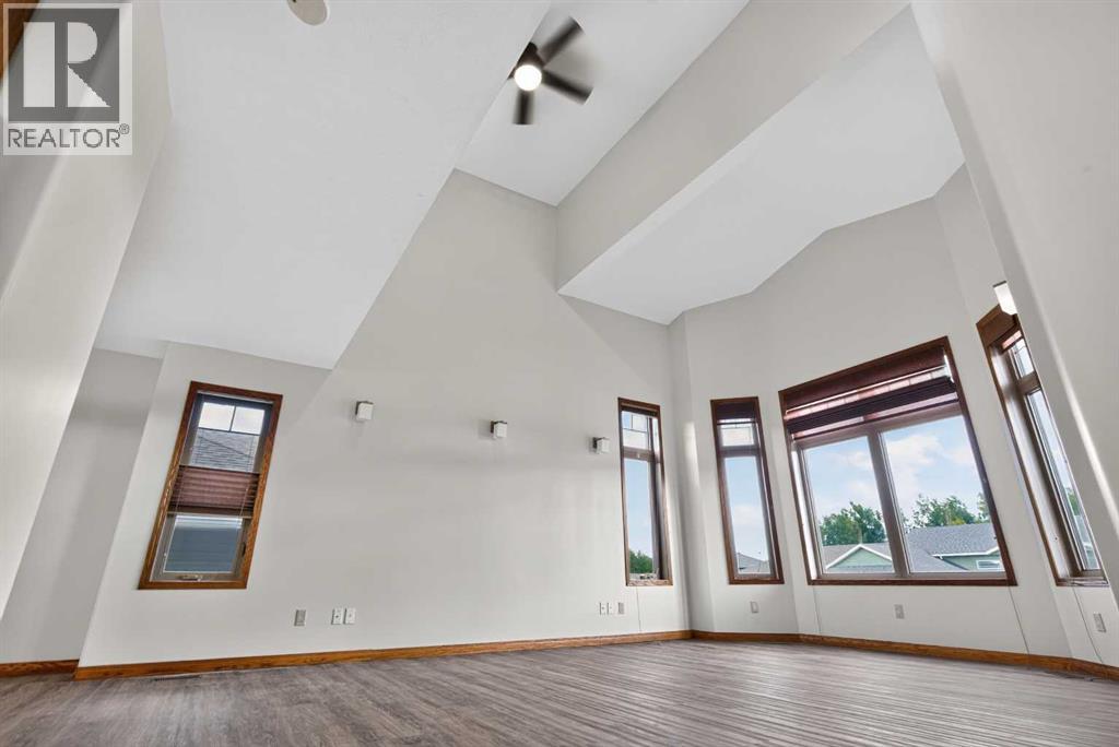 10407 102 Ave - 45