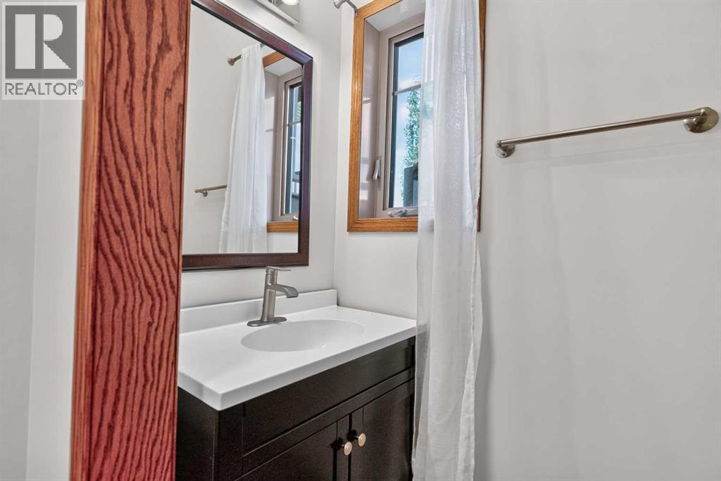 10407 102 Ave - Image 30