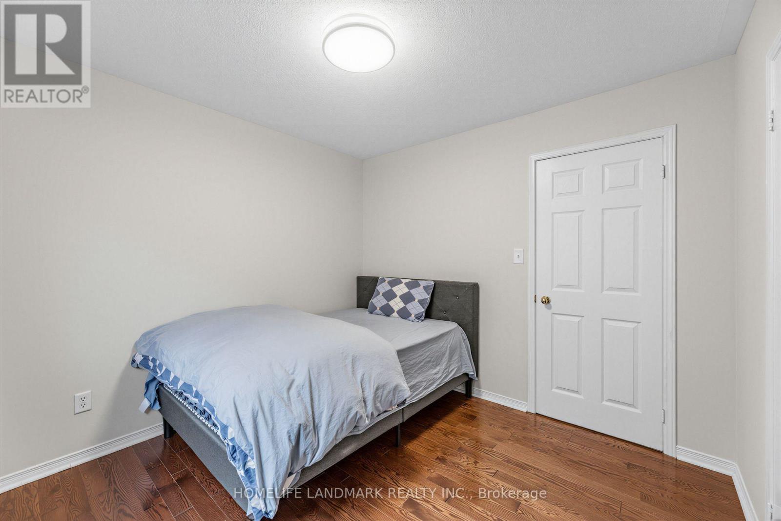 86 LAURIER AVENUE - Image 30
