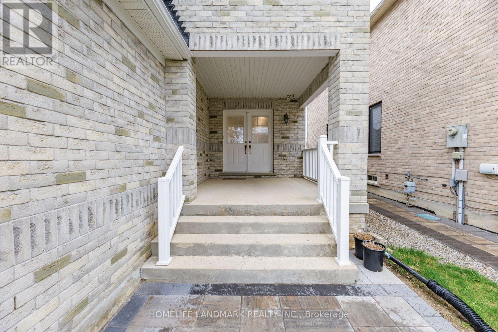 86 LAURIER AVENUE - 4