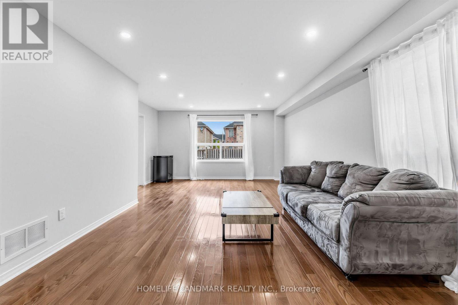86 LAURIER AVENUE - 7
