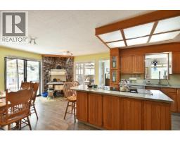 6450 Jasper Road, Sechelt, BC V7Z0S6 Photo 8