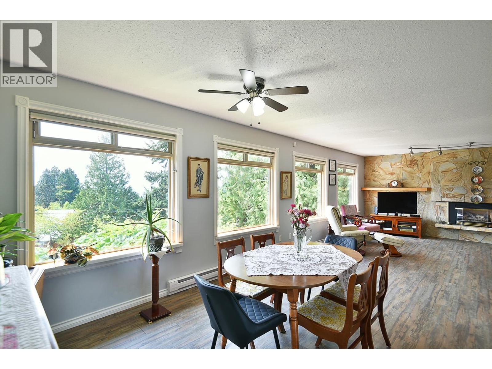 6450 JASPER ROAD, Sechelt