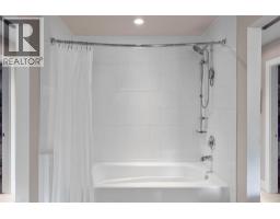 3020 Kicking Horse Drive, Kamloops, BC V2E2T6 Photo 40