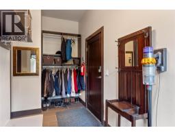 3020 Kicking Horse Drive, Kamloops, BC V2E2T6 Photo 25