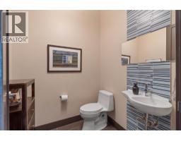 3020 Kicking Horse Drive, Kamloops, BC V2E2T6 Photo 23