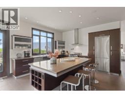 Dining nook - 3020 Kicking Horse Drive, Kamloops, BC V2E2T6 Photo 8