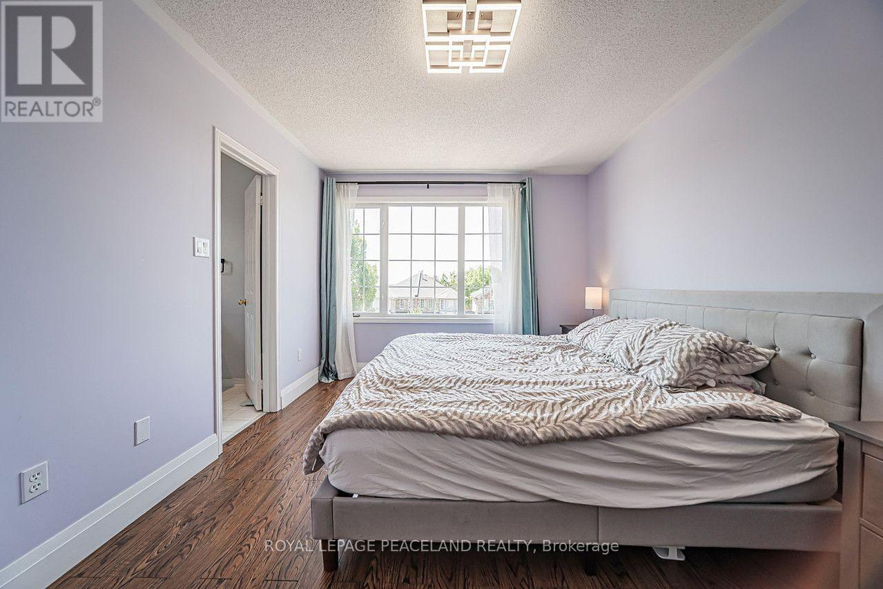 110 FOXFIELD CRESCENT - Image 32