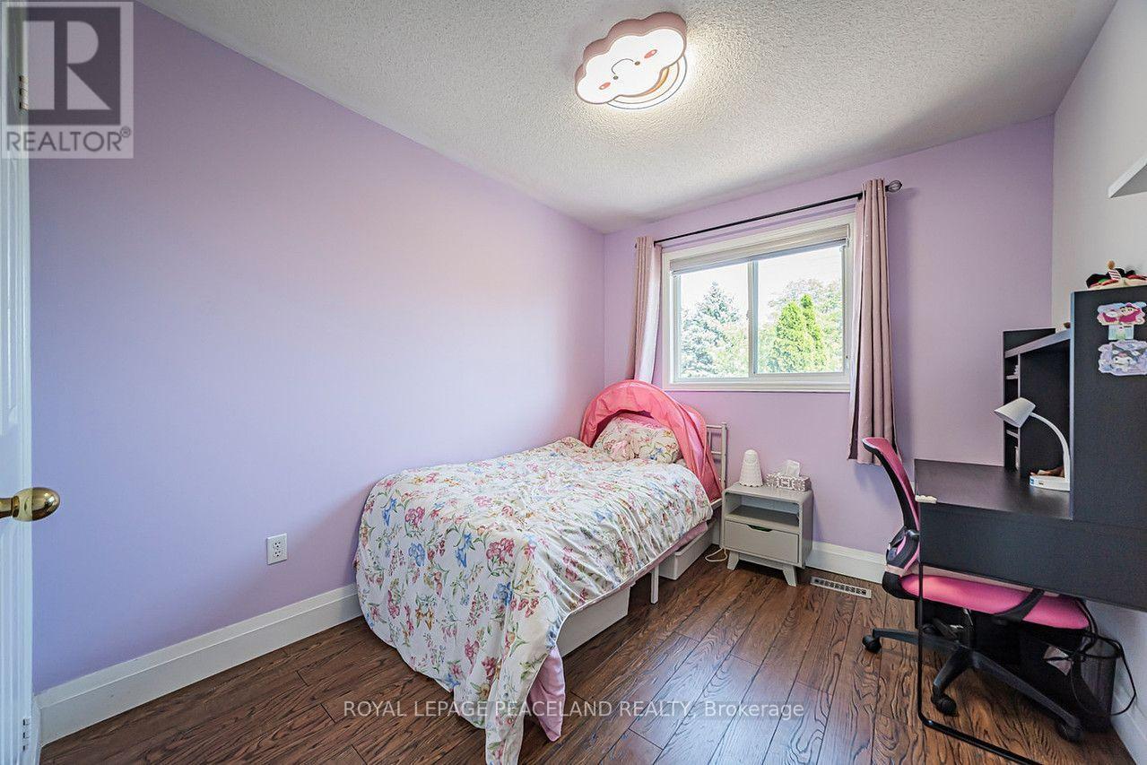 110 FOXFIELD CRESCENT - Image 36