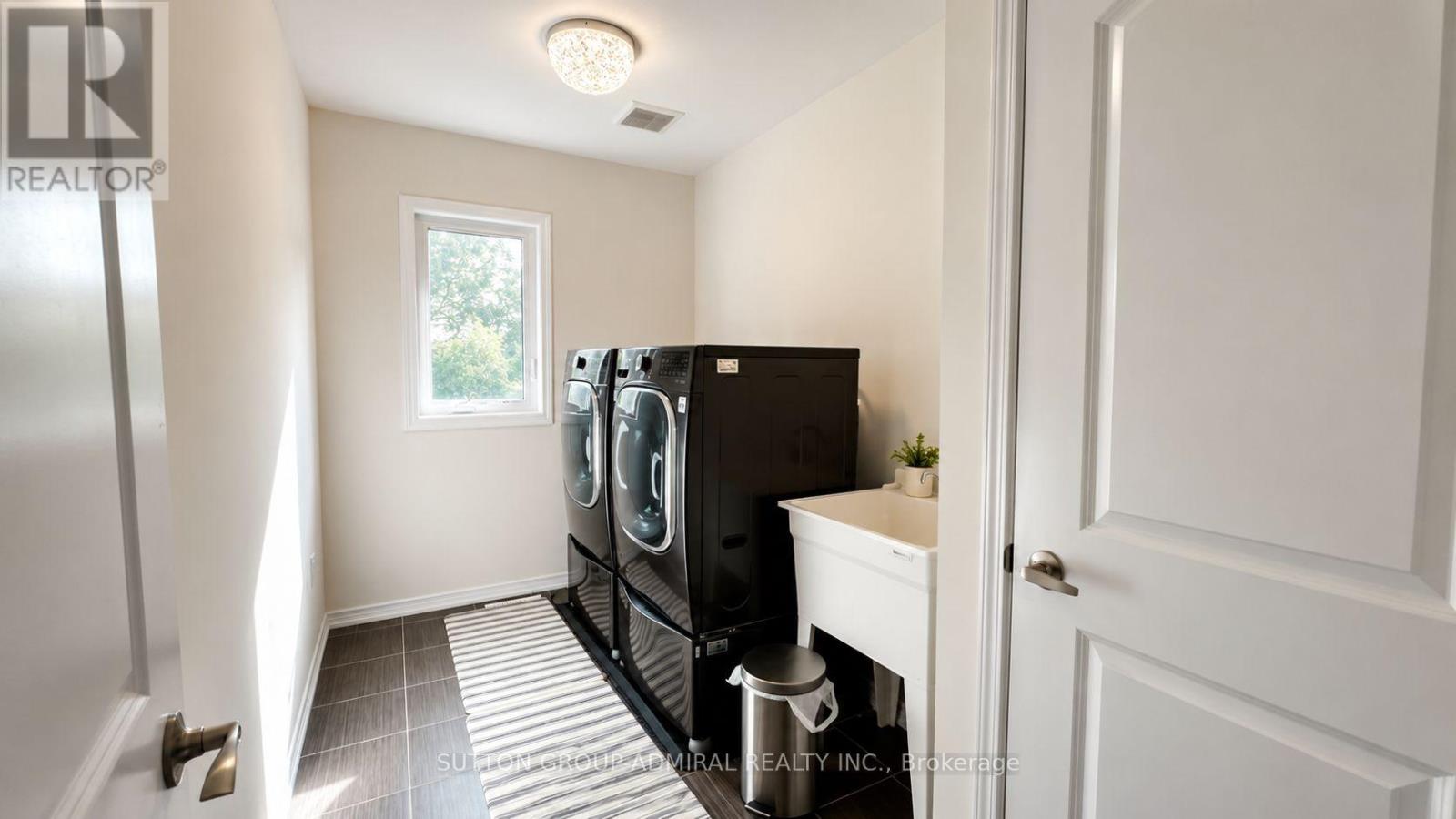 7892 ODELL CRESCENT - 21