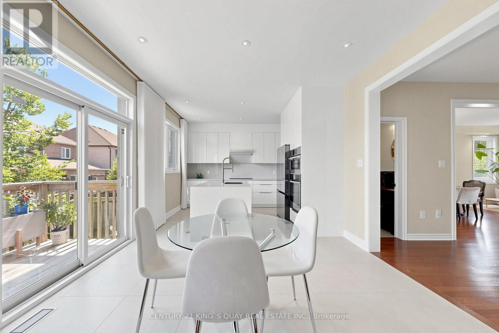 44 DAME GRUEV DRIVE - 16