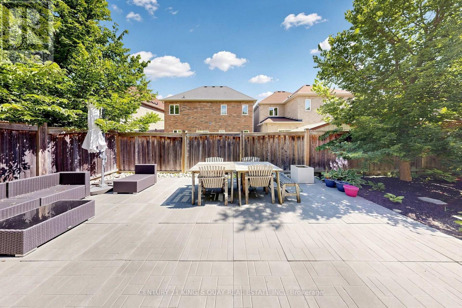 44 DAME GRUEV DRIVE - 50