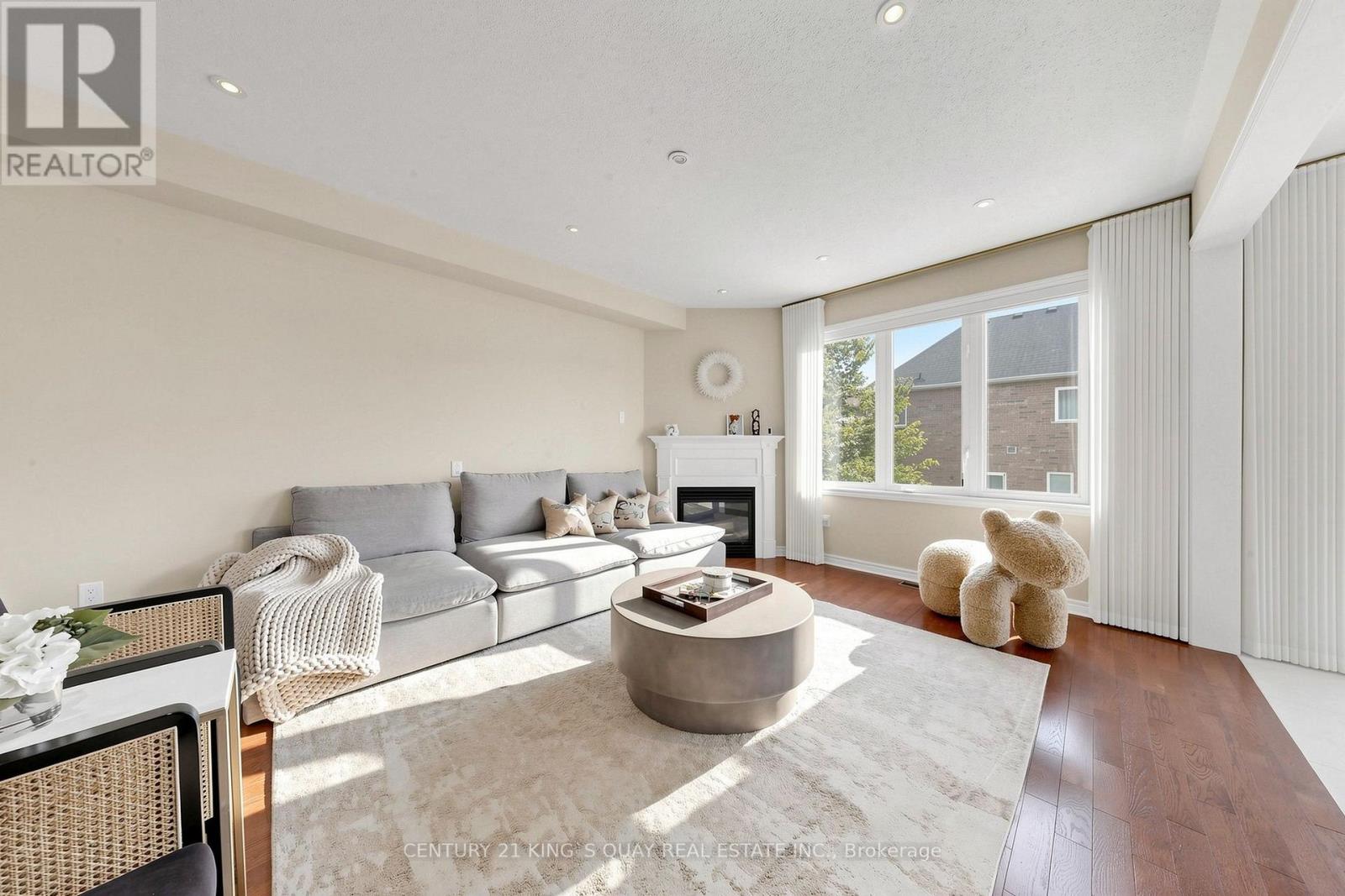 44 DAME GRUEV DRIVE - 8