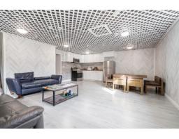11397 141a Street, Surrey, BC V3R8Z1 Photo 9