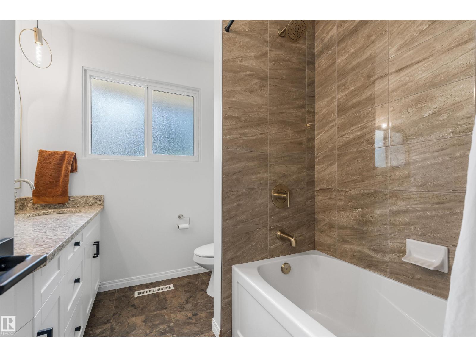 16119 78 AV NW - Image 22