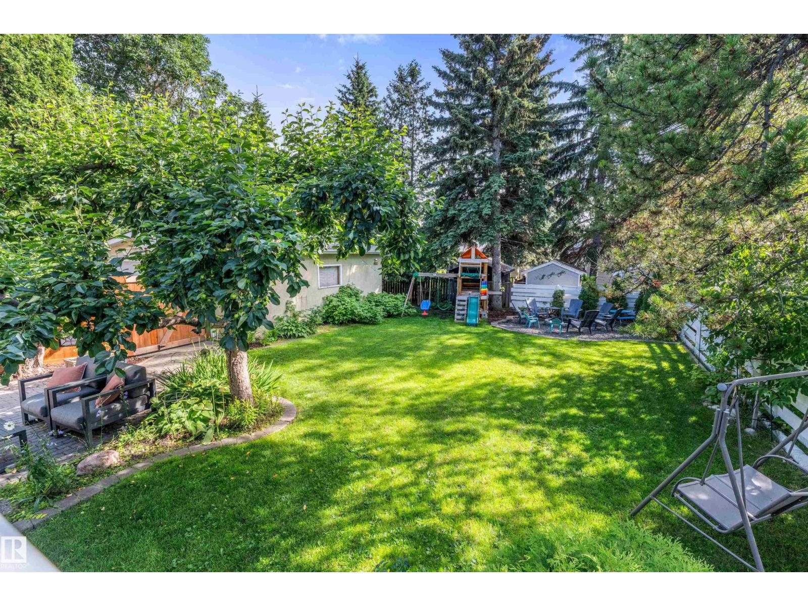 16119 78 AV NW - 52