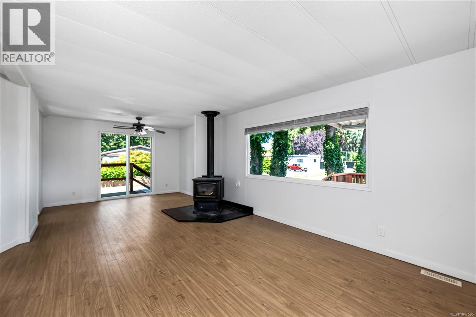 15 1959 Kaltasin Rd, Sooke