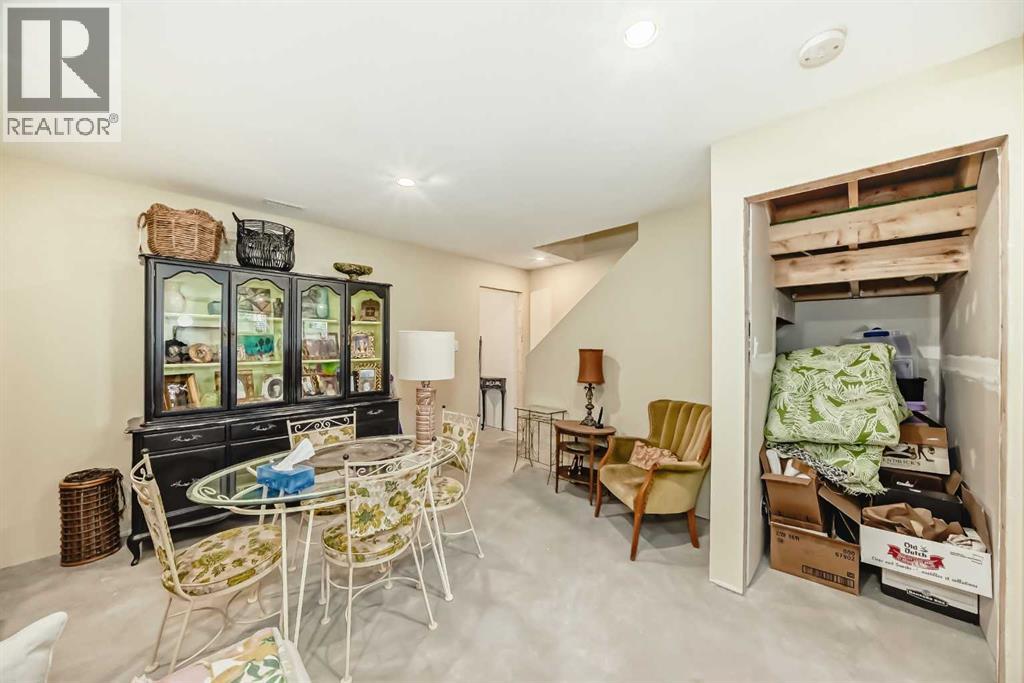#1 1584 Stafford Drive N - 32