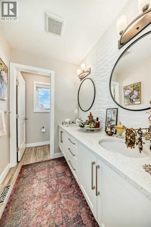 #1 1584 Stafford Drive N - 21