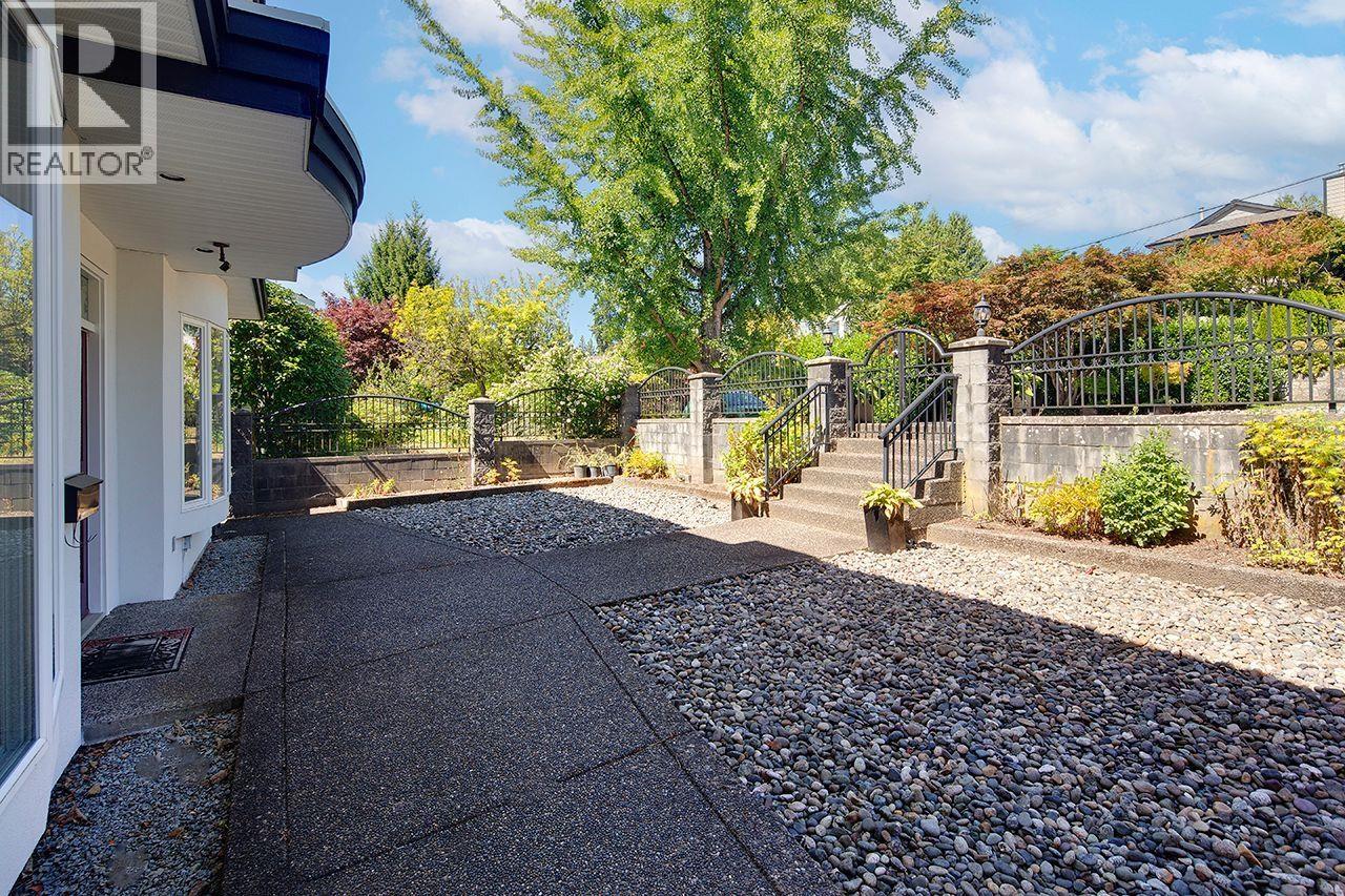 213 W 28TH STREET, North Vancouver