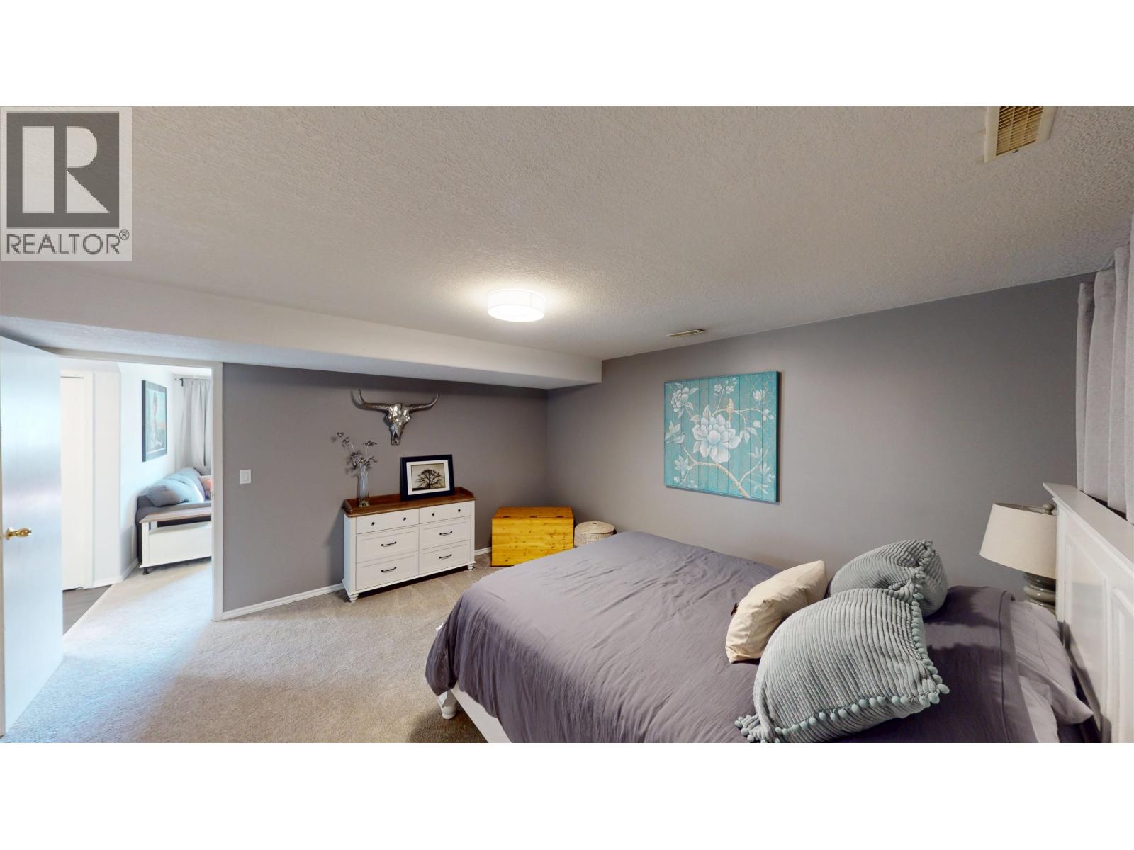 10612 88A STREET - Image 36
