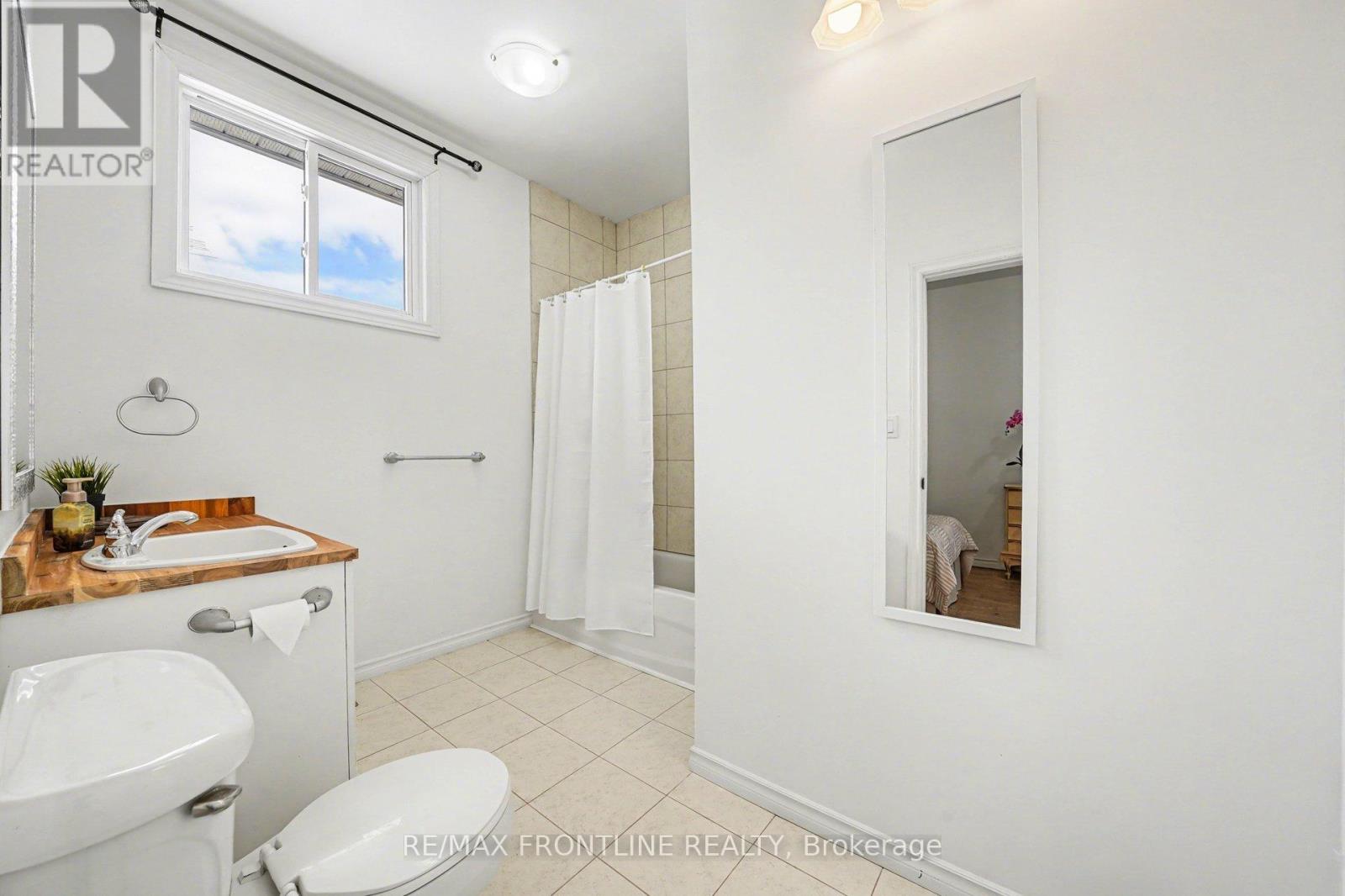 68 DRUMMOND STREET W - Image 20