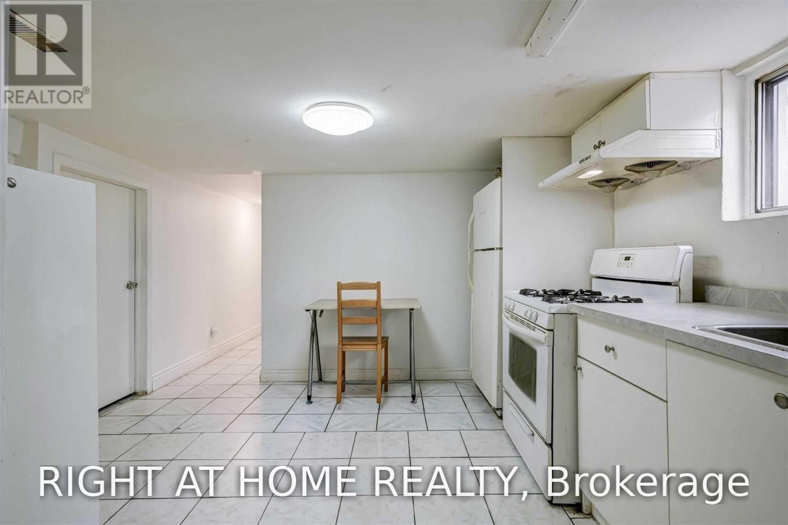 54 BYNG AVENUE - Image 30