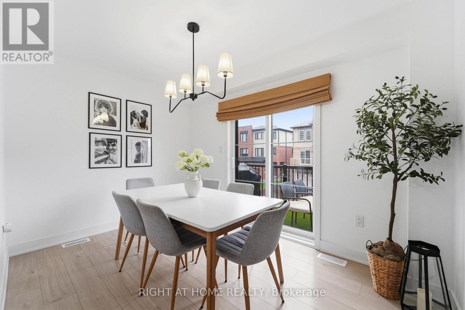 50 HAY LANE - Image 16
