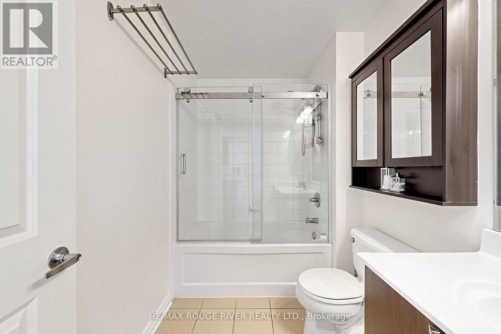 #2903 385 PRINCE OF WALES DRIVE - Image 26