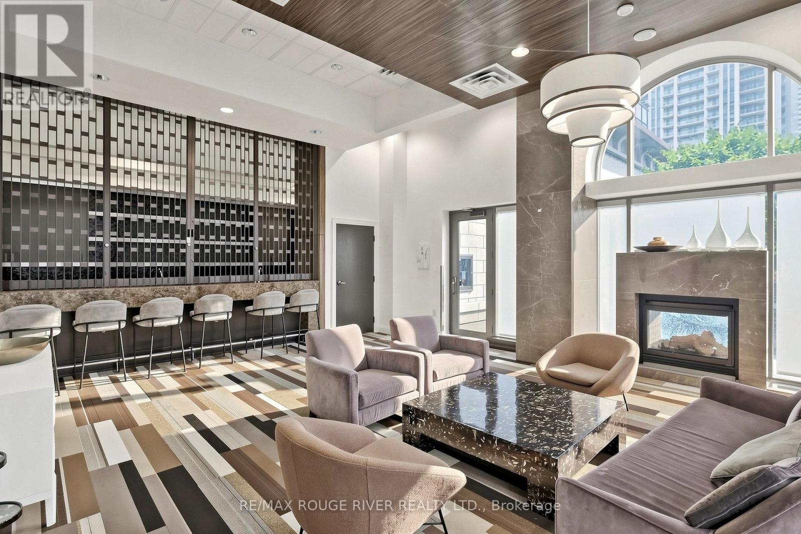 #2903 385 PRINCE OF WALES DRIVE - Image 35