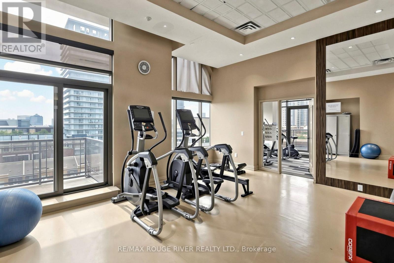 #2903 385 PRINCE OF WALES DRIVE - Image 39