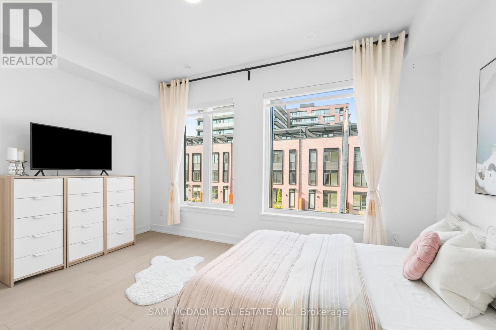 #35 50 COVESIDE DRIVE - Image 24