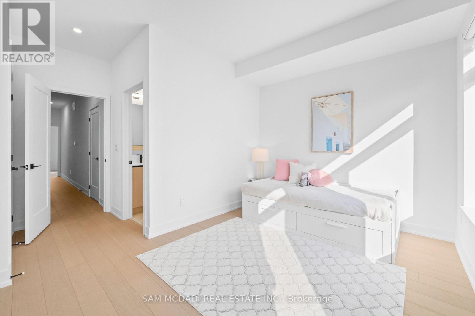 #35 50 COVESIDE DRIVE - Image 29