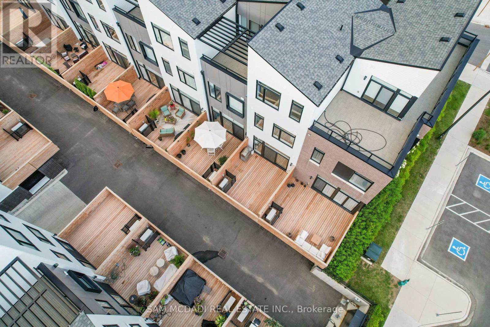 #35 50 COVESIDE DRIVE - Image 42