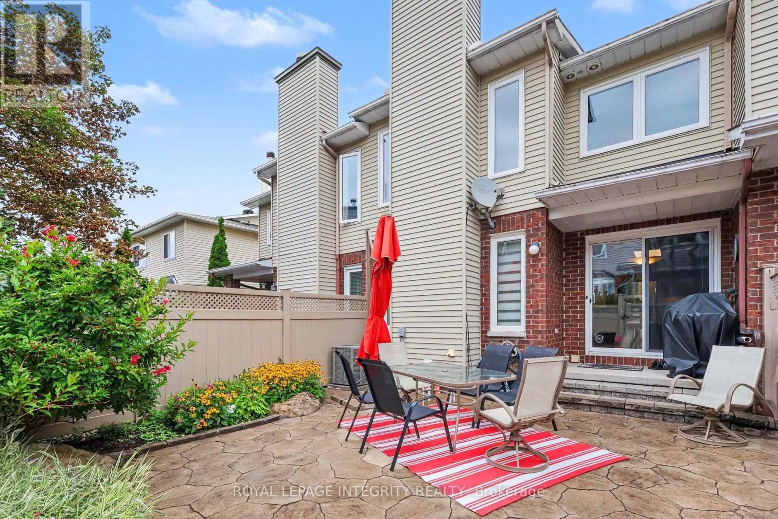 16 STREAMWOOD LANE - 30