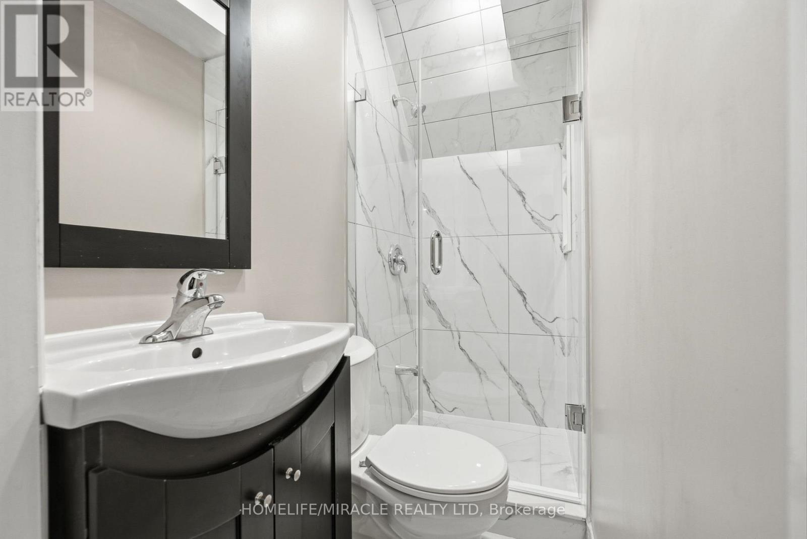243 VENICE GATE DRIVE - Image 36