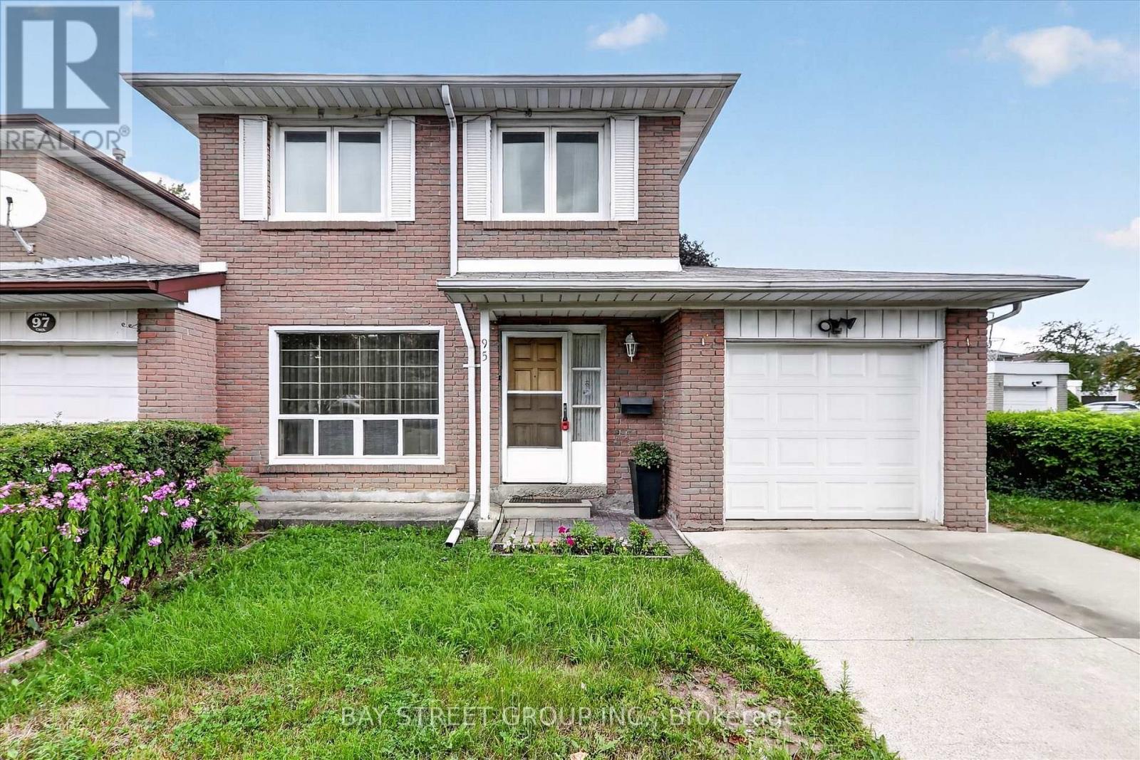 95 TINETA CRESCENT - 2