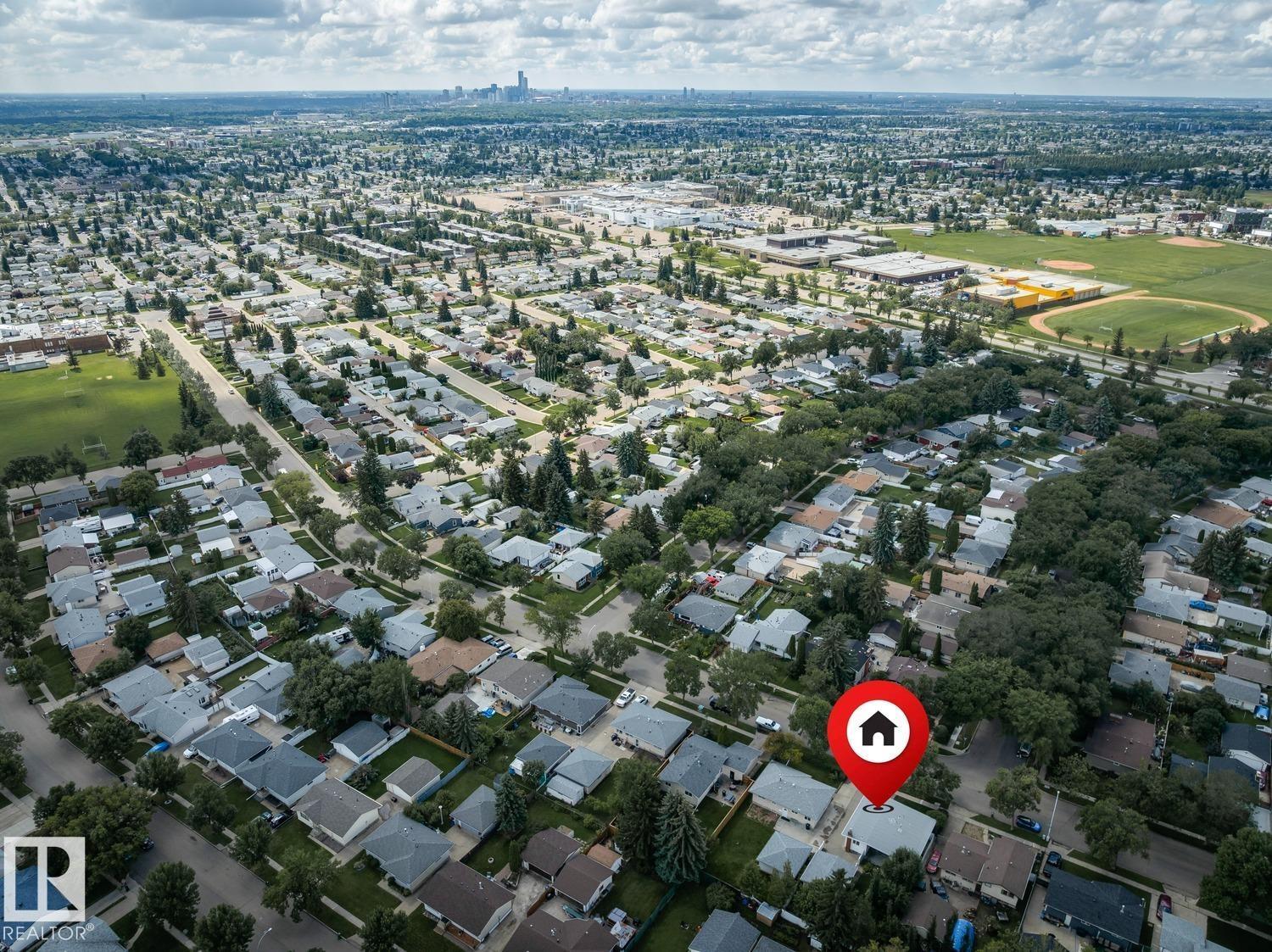 14719 62 ST NW - 37